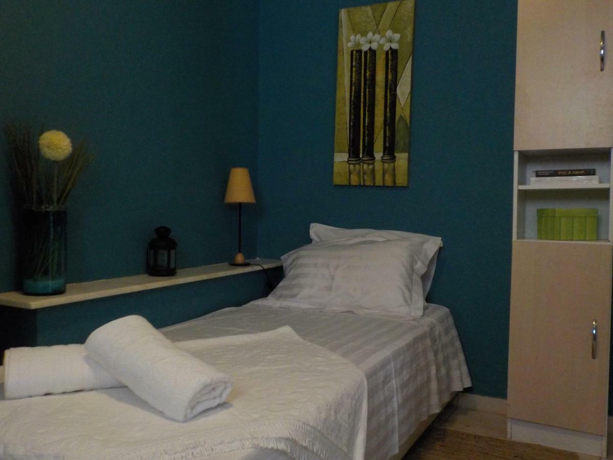 Mary'S Place Stalis Luaran gambar